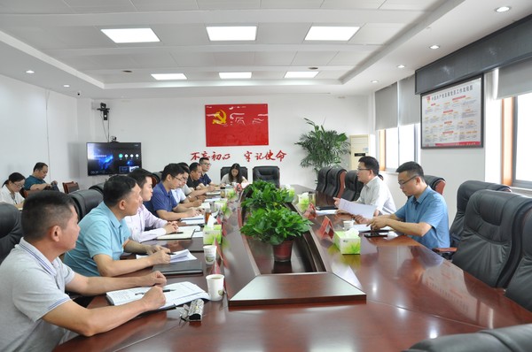 杨森.jpg