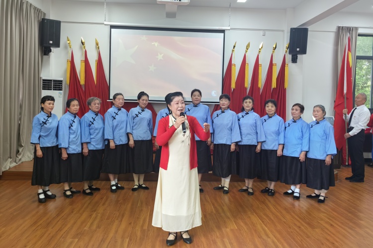 卫楼社区芳华艺韵颂党情.jpg