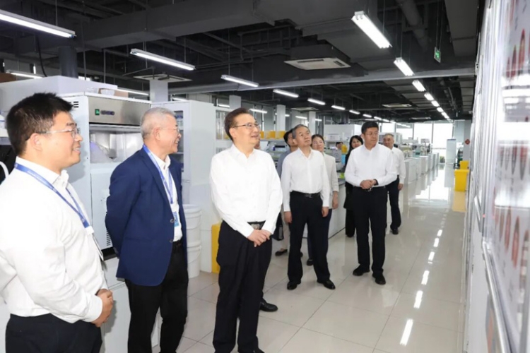 梁言顺在合肥综合性国家科学中心大健康研究院调研并召开座谈会