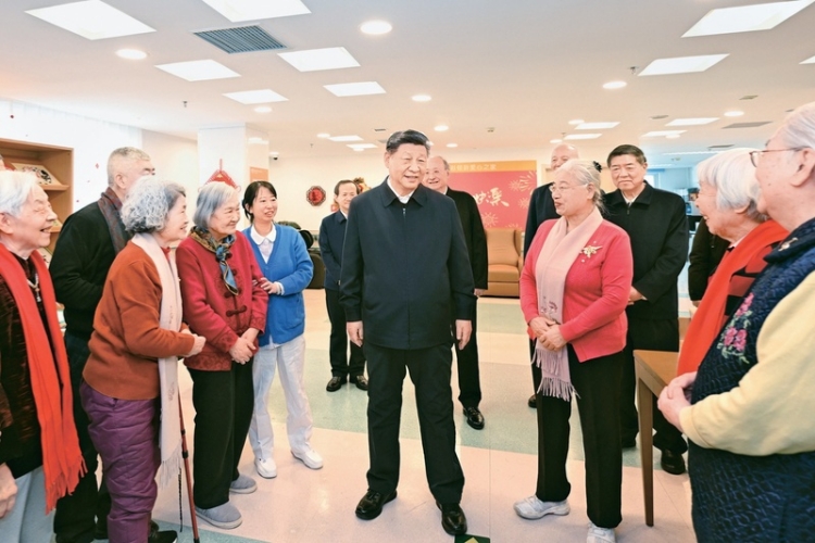 习近平：加强普惠性、基础性、兜底性民生建设